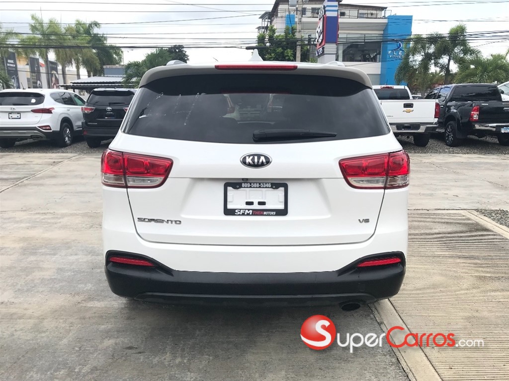 2016 Kia Sorento LX — foto 6 / 12